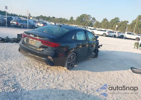 2022 Kia Forte Lxs из США, поврежденный, VIN 3KPF24AD8NE472801